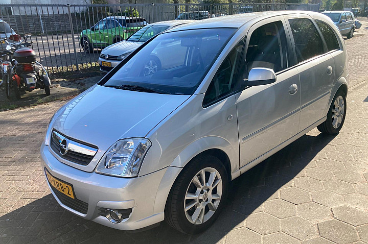 Opel Meriva 1.6-16V Cosmo|120.000km|Airco|trekhaak|Cruise|parkeersensor