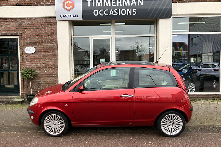 Lancia Ypsilon 1.4-16V Platino AUT |Leder|Panoramadak|CruiseCtrl