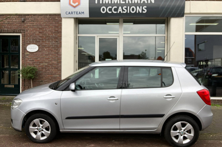 SKODA Fabia 1.6-16V Elegance|Automaat|101.200km NAP